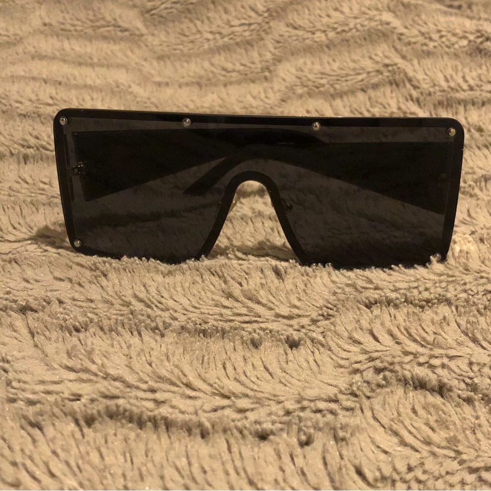 Black & Gold Shades